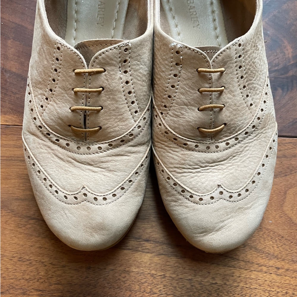 Poppy Barley Soft Oxfords - Size 8 - Tan sueded leather